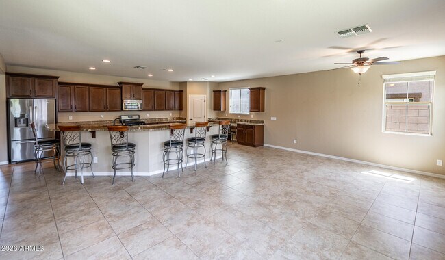 Building Photo - 18445 W Saguaro Ln