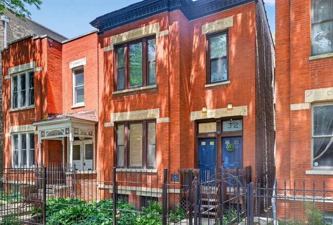 Building Photo - 2132 W Potomac Ave