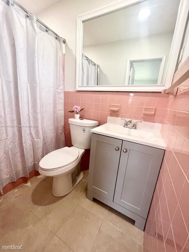 Building Photo - 4 br, 2 bath House - 430 SW 31st Ave