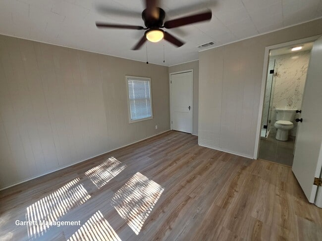 Building Photo - 3/2 Remodeled Home in Lampasas