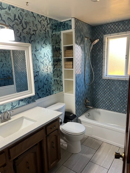 Building Photo - 2532 Juanipero Way