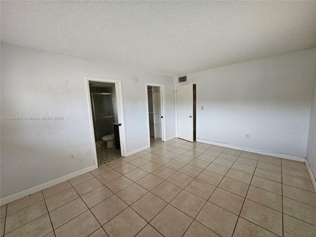 Building Photo - 8005 SW 107th Ave