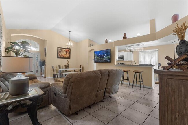 Building Photo - 2438 Brewerton Ln