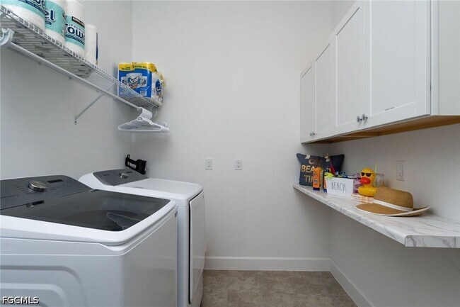 Building Photo - 8892 Scarlotti Pl