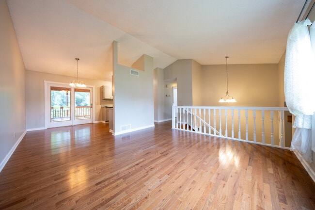 Building Photo - 3688 Falcon Way