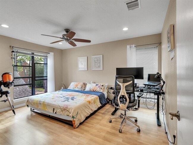 Building Photo - 701 Bering Dr