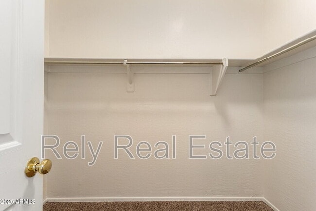 Building Photo - 1225 N 36th St