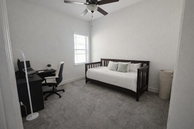 Building Photo - 10810 Burgess Pk Ct