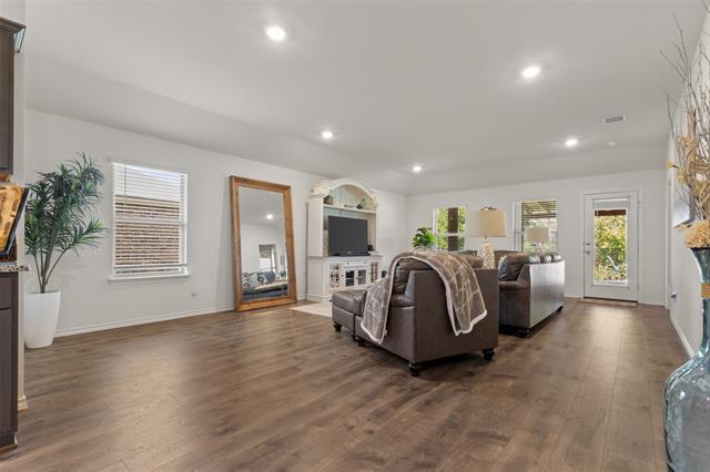Building Photo - 3319 Everly Dr