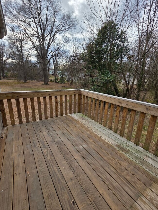 Building Photo - 3 BR in Thomasville!