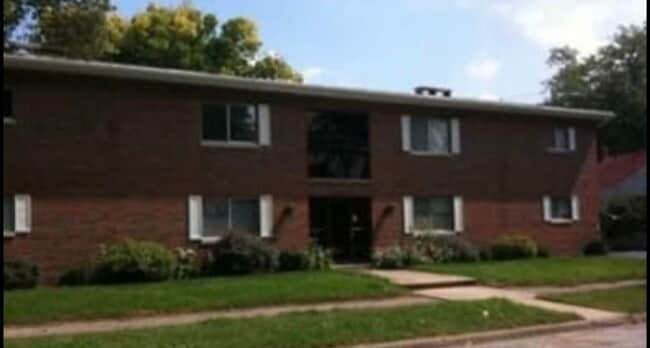 Building Photo - 426 N 14th St