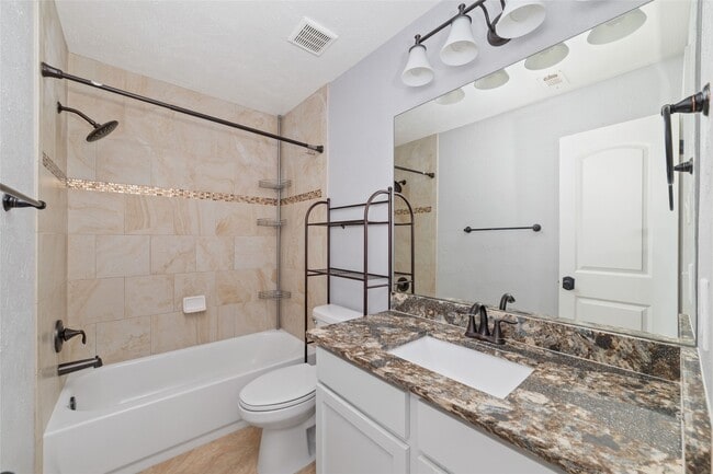 Building Photo - 20822 Whitevine Way