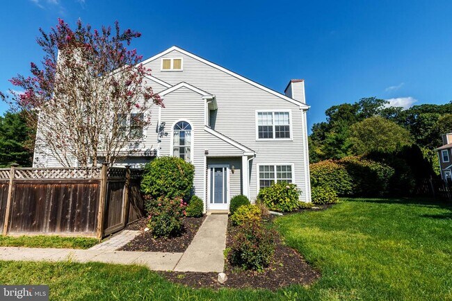 Building Photo - 30 Bark Hollow Ln