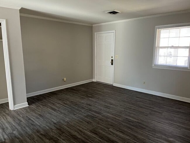 Building Photo - Close to Downtown Albemarle - Apartment