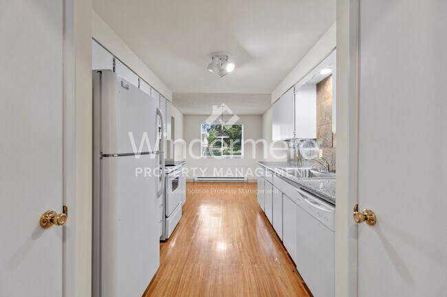 Building Photo - Beautiful and remodeled 1-Bedroom Apartment In Spokane Valley