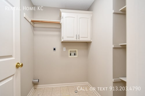 Building Photo - 11912 W 132nd St