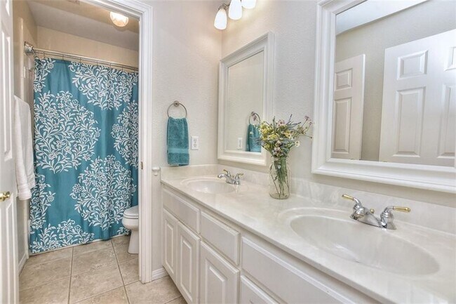 Building Photo - 9556 Indigo Brush Dr