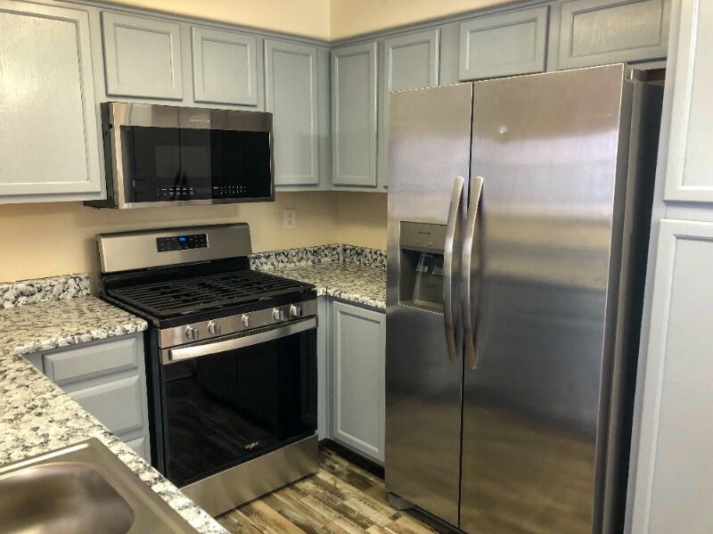Building Photo - 3038 Tarpon Dr