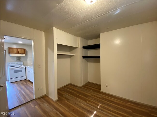 Building Photo - 2331 Gish Ln