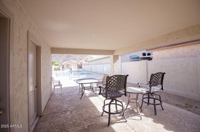 Building Photo - 4925 W Wahalla Ln
