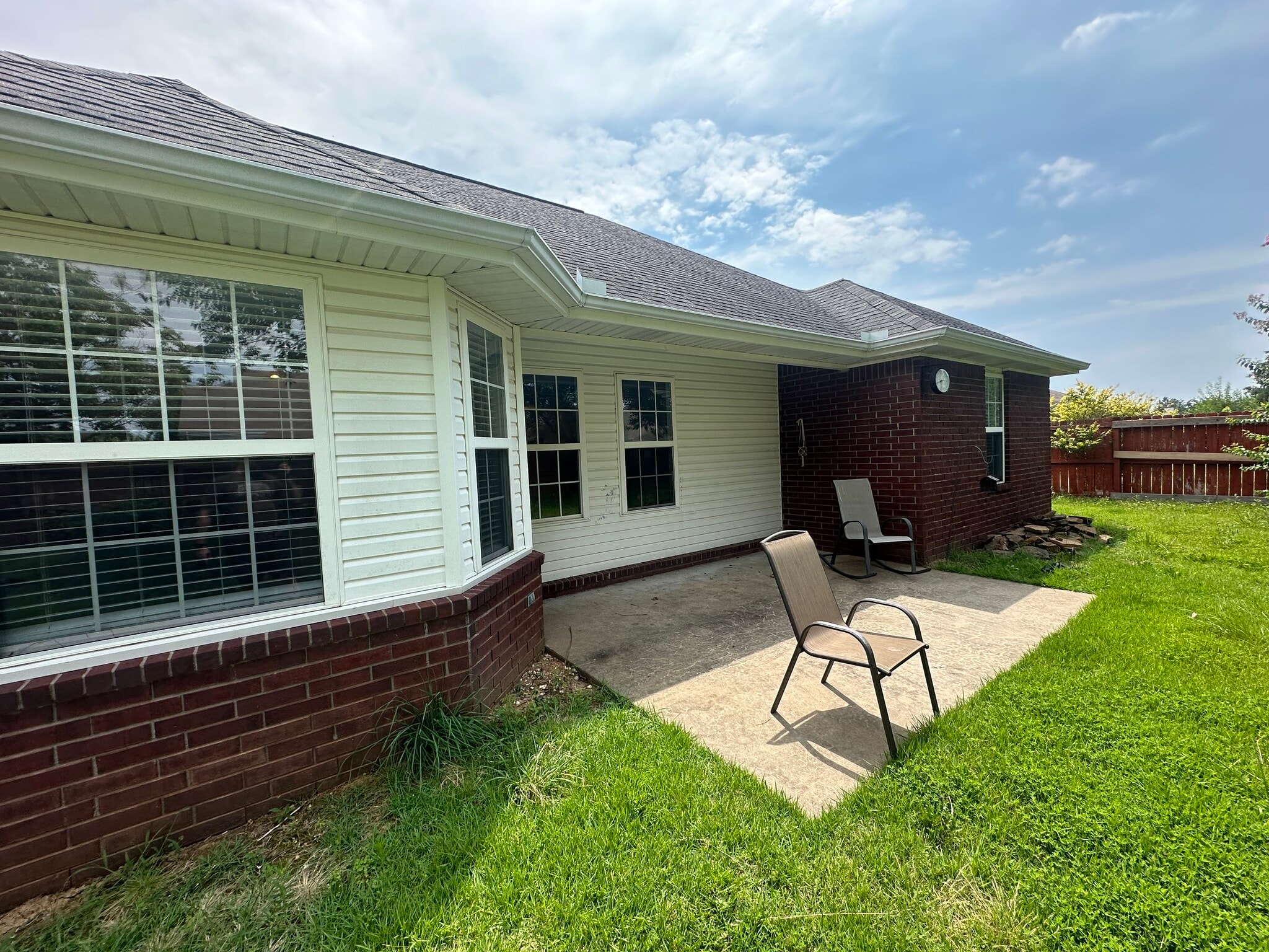 Building Photo - 312 Edgehill Ave