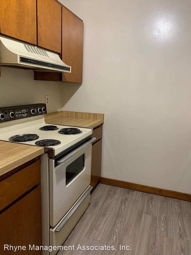Building Photo - 2 br, 1 bath House - 101 Carmichael Court