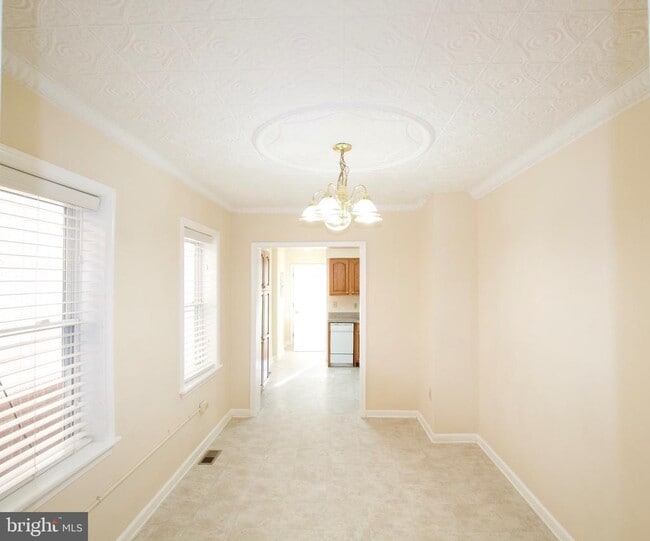 Building Photo - 2343 Eastern Ave