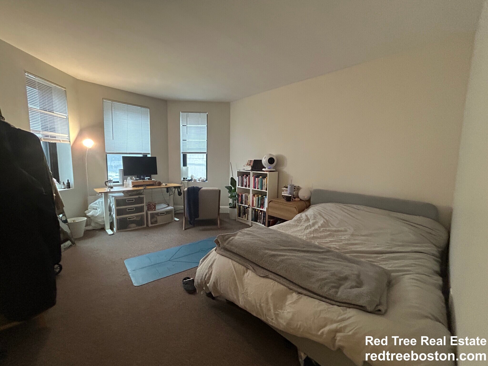 Building Photo - 822 Beacon St