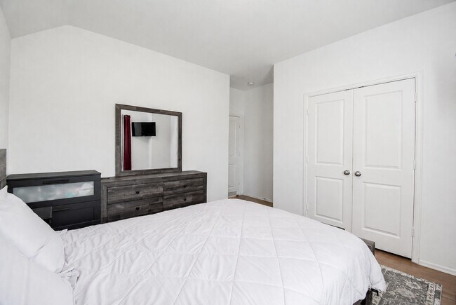Building Photo - 26622 Bluestem Valley Ln