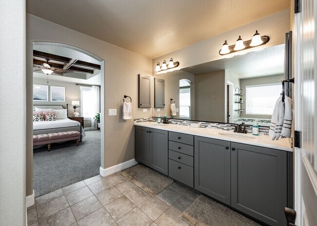 Building Photo - Beautiful, Spacious Home in Wolf Ranch in D20