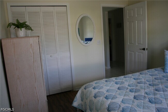 Building Photo - 2300 Valparaiso Blvd