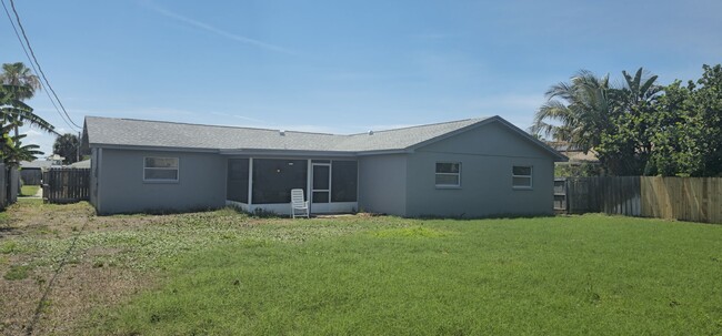 Building Photo - $6,000 Per Month FULLY FURNISHED - SATELLITE BEACH FL- MINUTES TO BEACH