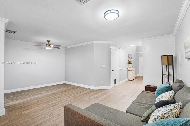 Building Photo - 2149 Discovery Cir W