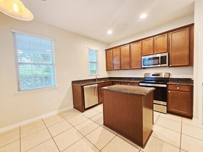 Building Photo - 12754 Garridan Ave