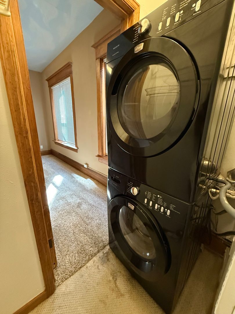 Building Photo - 1210 E Colfax Ave