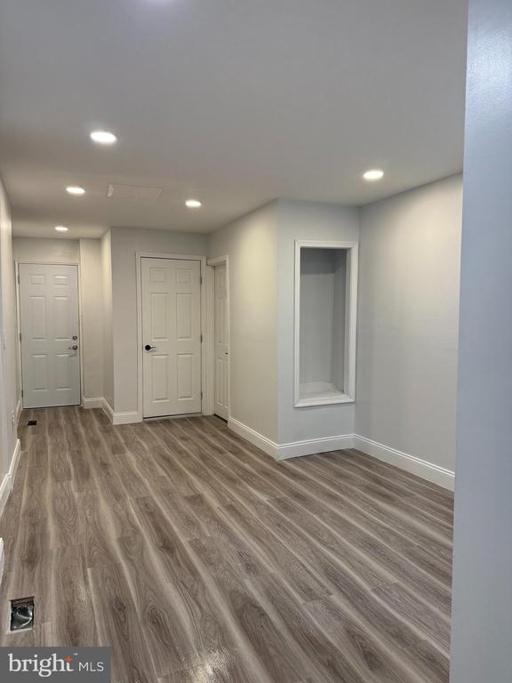 Building Photo - 703 W Huntingdon St