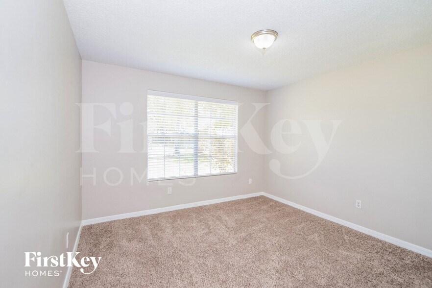 Building Photo - 1746 Cinnamon Dr