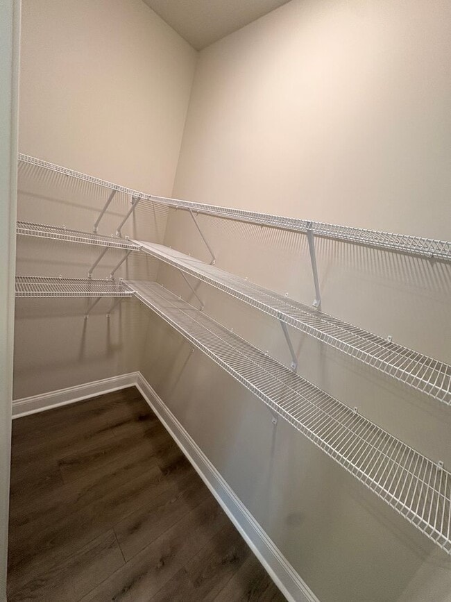 Building Photo - 108 Alva Ct