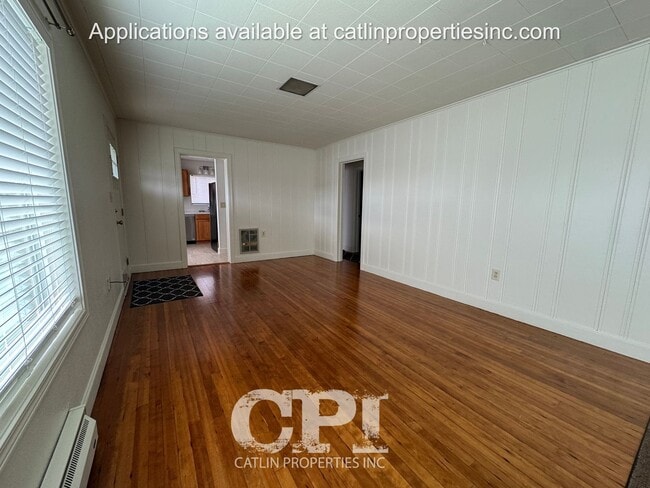 Building Photo - 532 Davidson Avenue