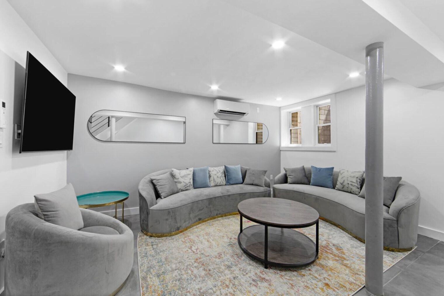 Building Photo - 564 W 182nd St