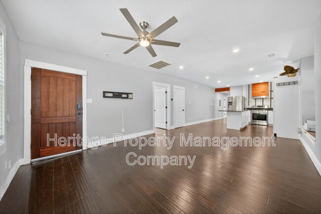 Building Photo - 1225 Michigan Ave