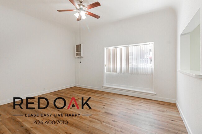Building Photo - 739 Normandie Ave