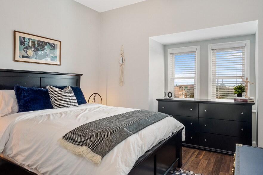Second Floor Bedroom with Queen - 1703 S 11th St