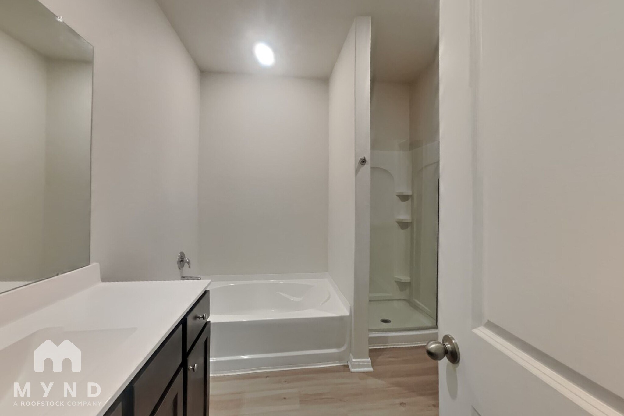 Building Photo - 15475 Maple Ter Dr