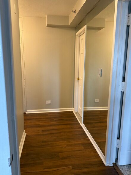 Hallway from bedrooms to bathroom - 620 Peachtree St NE