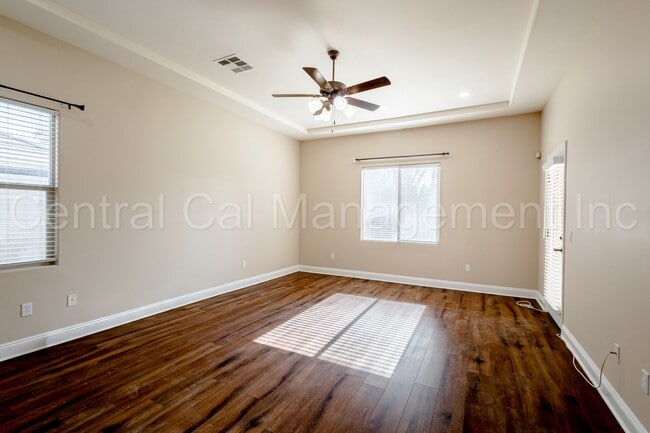 Building Photo - 4 Bedroom/3 Bath Home with Paid Solar - $3395 Per Month!