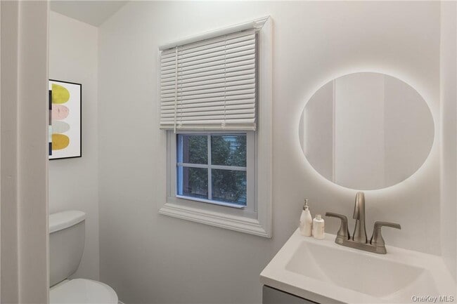 Building Photo - 35 White Ave