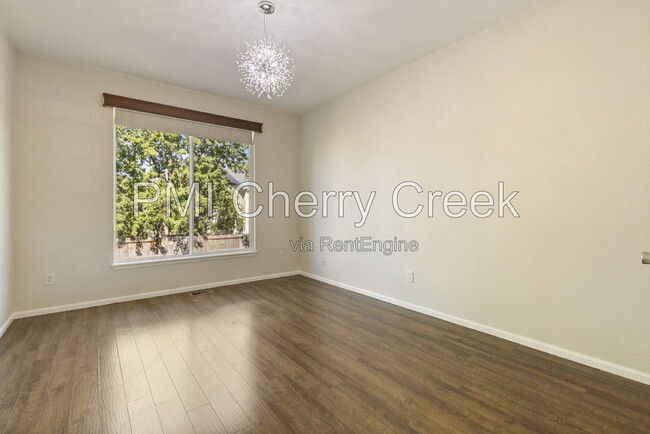 Building Photo - 2917 S Zeno Way