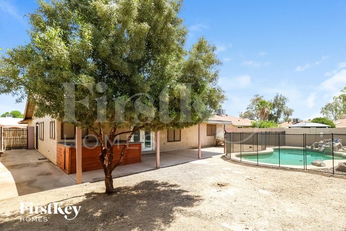 Building Photo - 17824 N 57th Dr