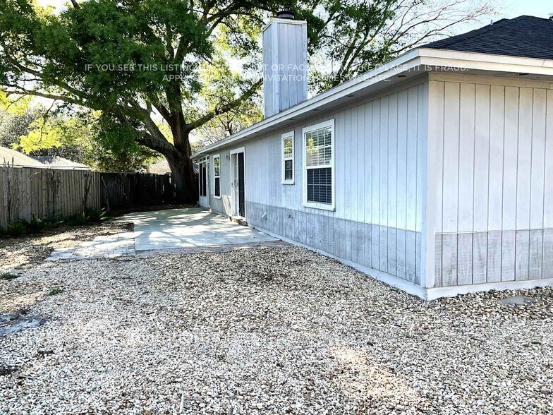 Building Photo - 12520 Larkstone Ct